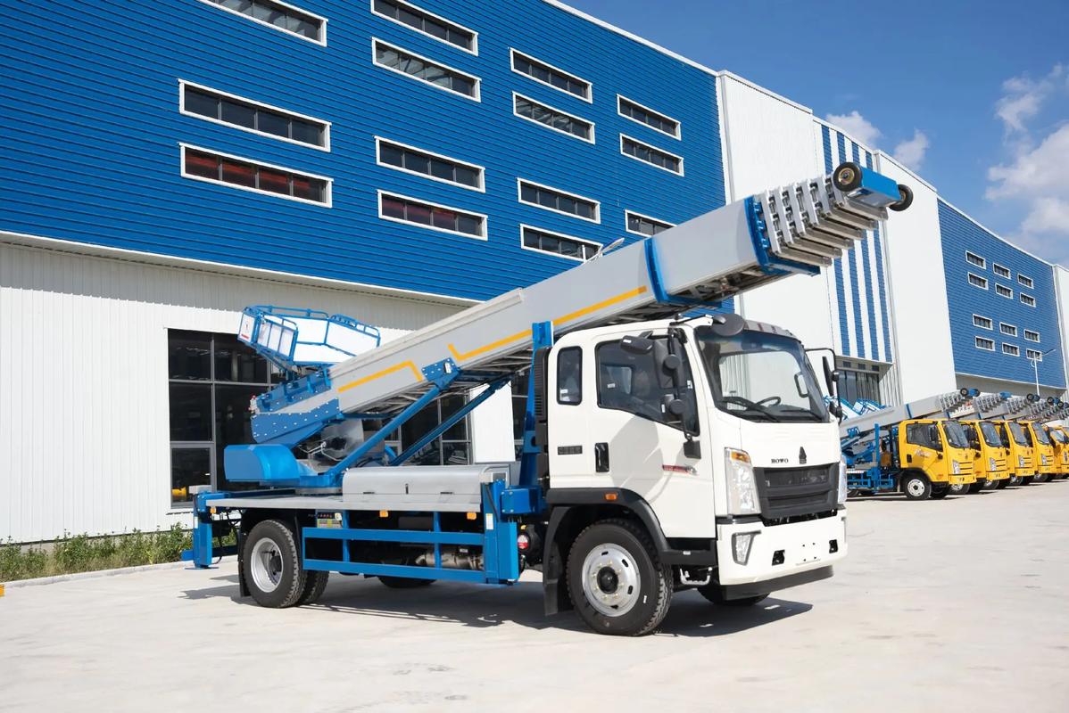 上安乡出租云梯车高空作业车 建筑垃圾搬运